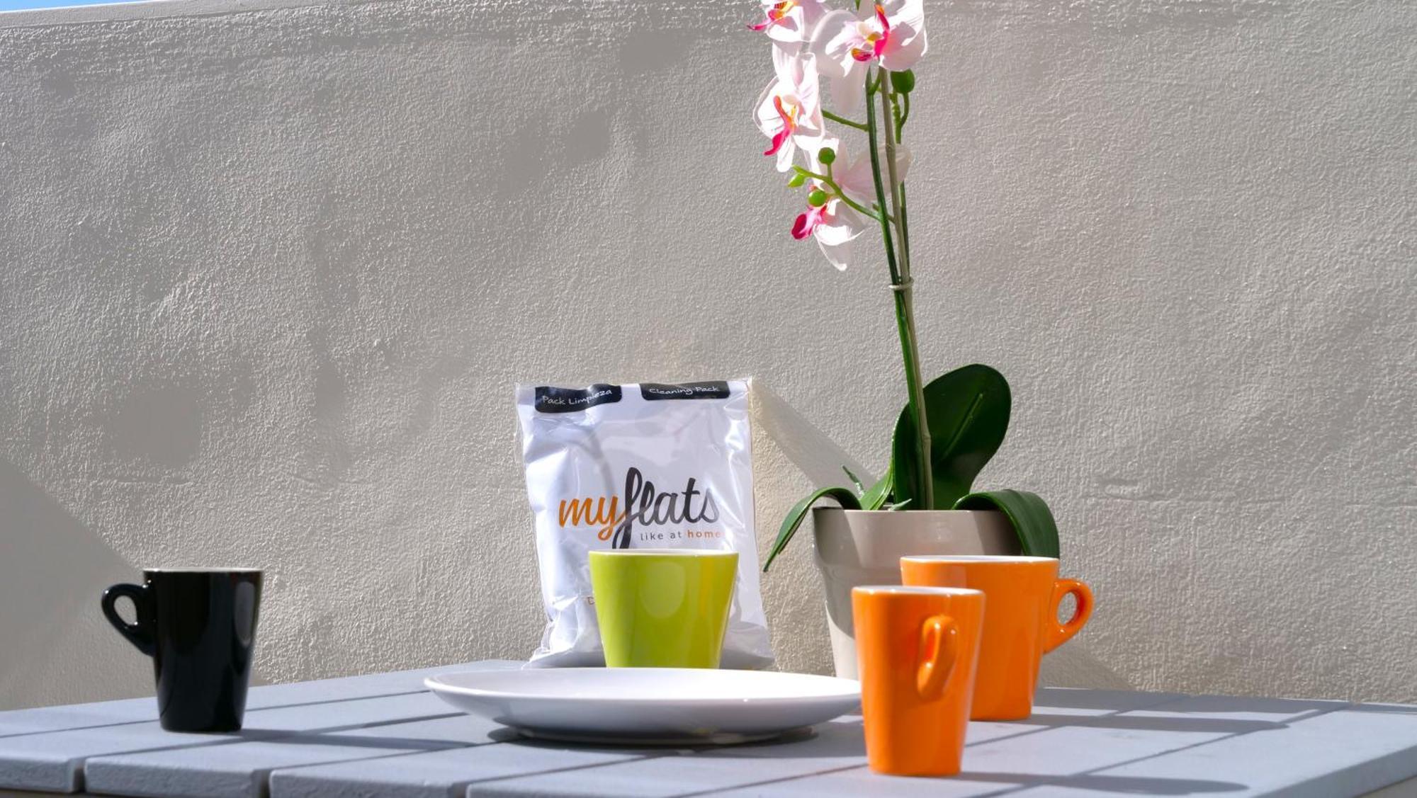 Myflats Old Corner Apartment อาลิกันเต ภายนอก รูปภาพ